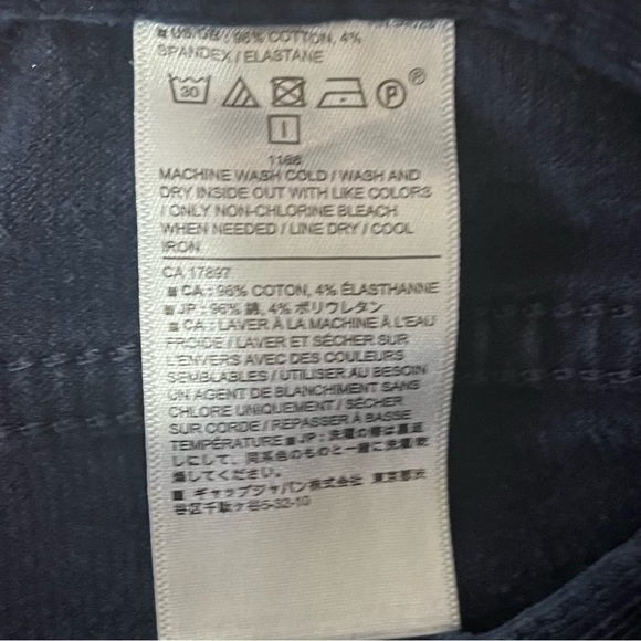 Banana Republic Men’s Slim Fit Corduroy Jeans - Picture 7 of 8